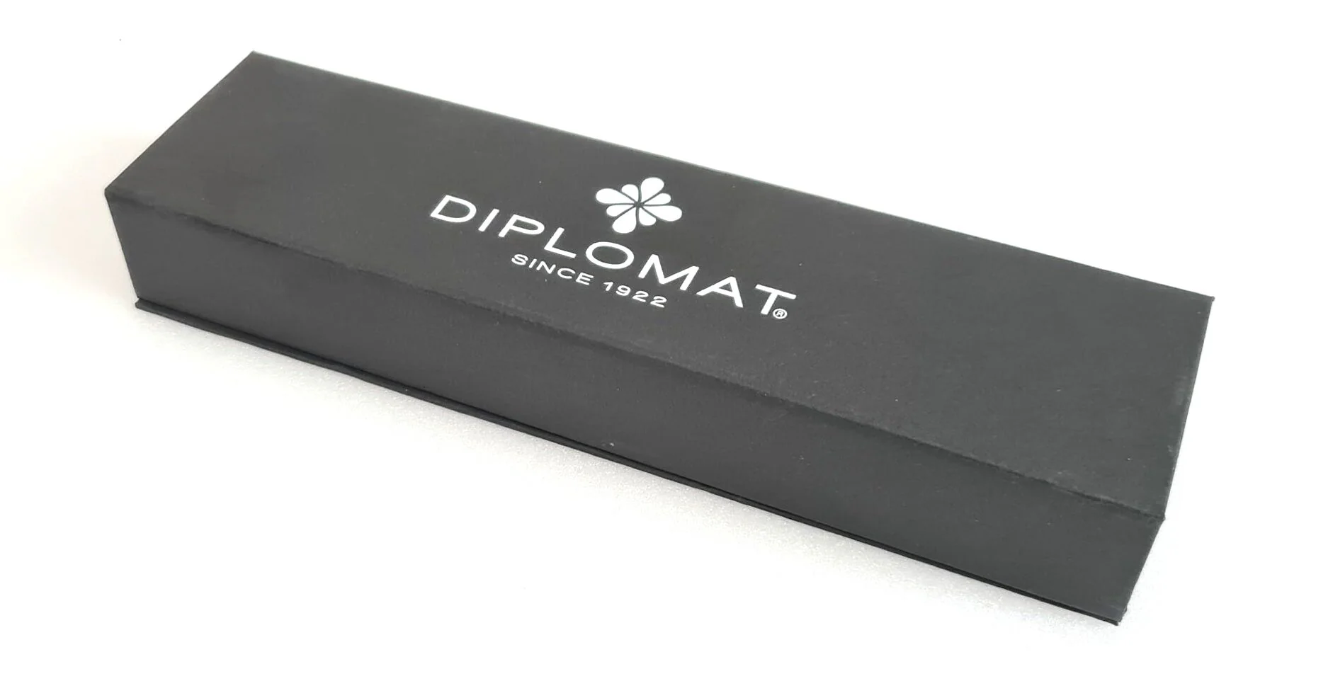 Diplomat Traveller Fountain Pen - Funky Blue - Image 3