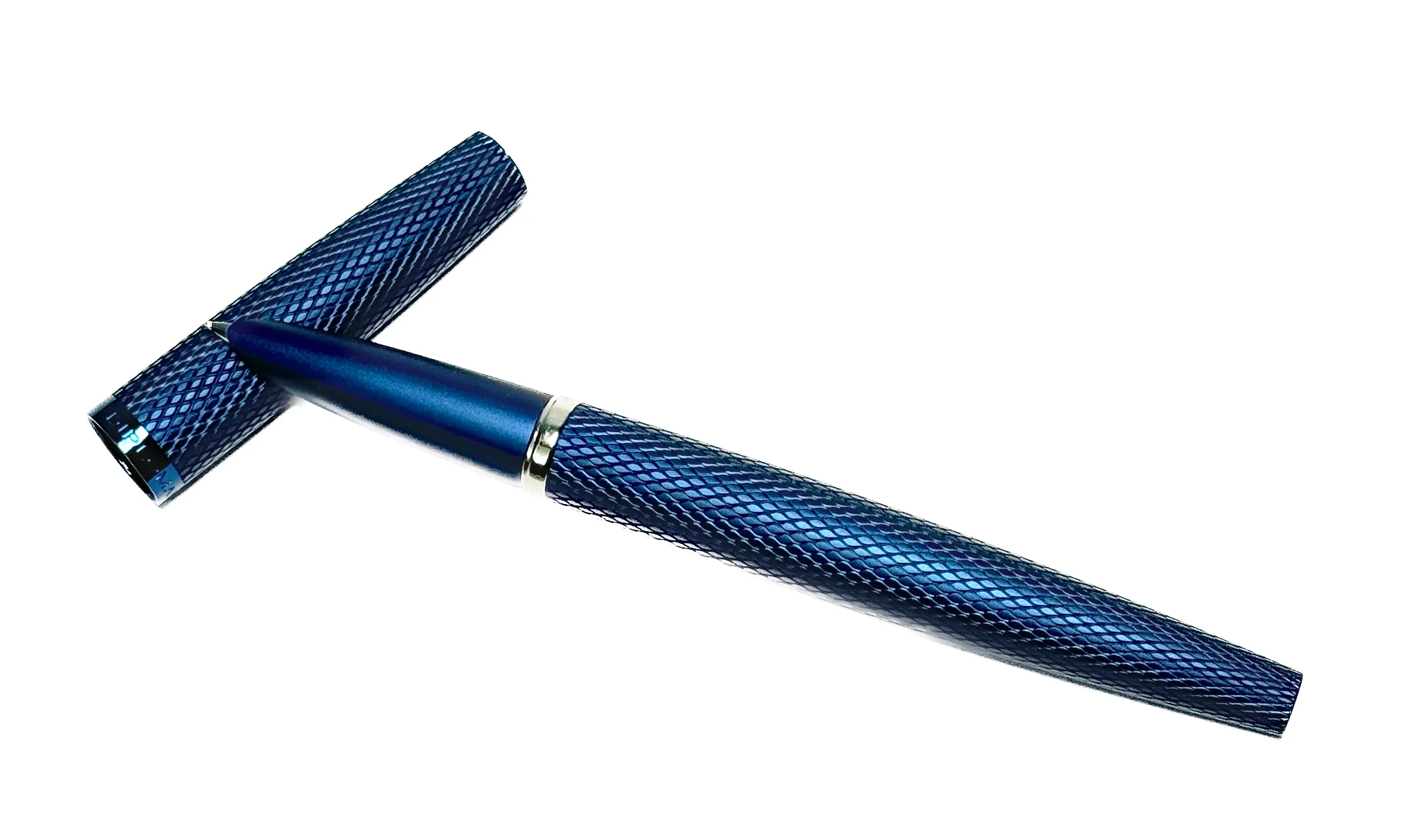 Diplomat Viper Guilloche Fountain Pen - Blue F/M