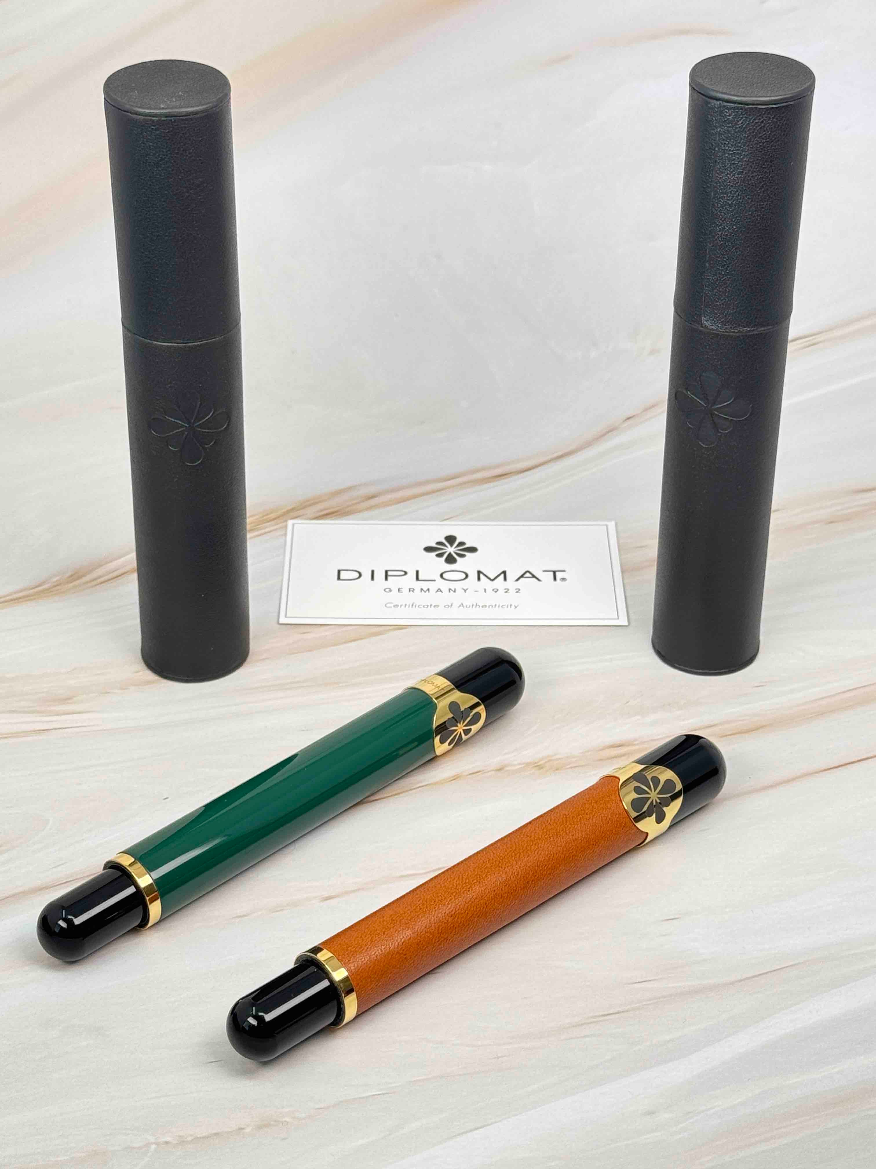 Diplomat XO Fountain Pen – Racing Green - Lacquer Green/Gold Limited Edition - Image 2