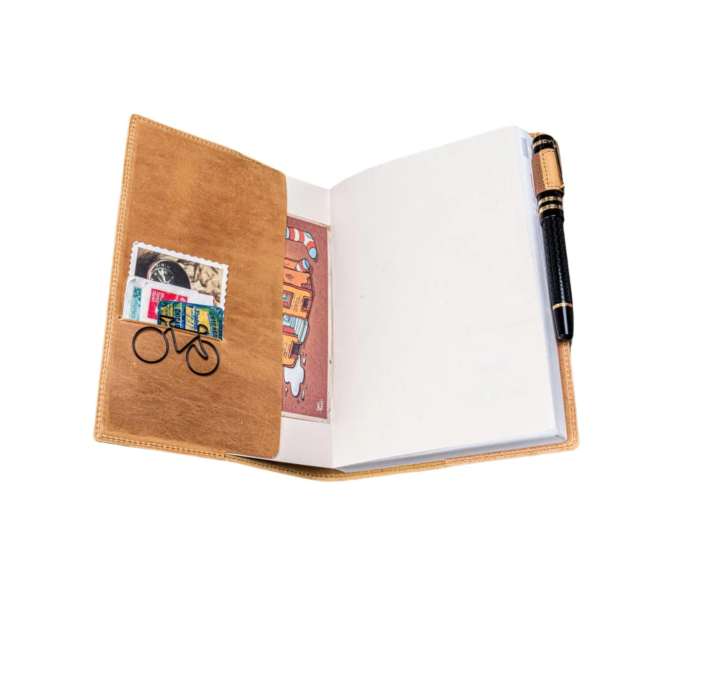 Galen Leather - Slim A5 Notebook/Planner Cover - Crazy Horse Honey Orchre - Image 2
