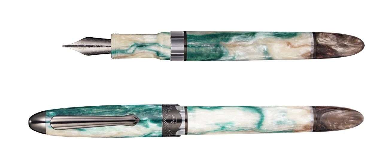 Nahvalur (Narwhal) Horizon Twilight Fountain Pens