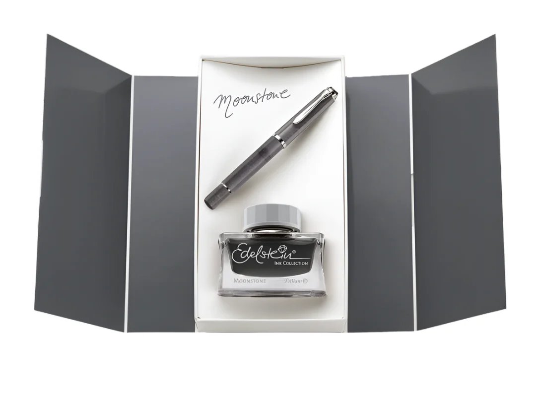 Pelikan Classic M205 Fountain Pen Moonstone Special Edition Set