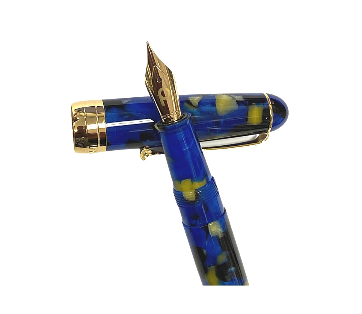 Penlux Masterpiece Delgado Betta Fountain Pen 18kt gold - Image 2