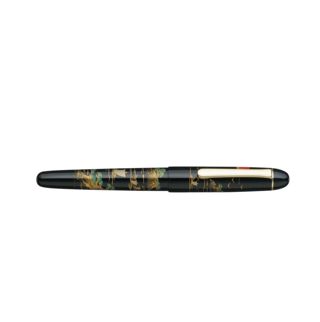 Platinum #3776 Century Kaga Hira Urushi Maki-e Sansui Fountain Pen